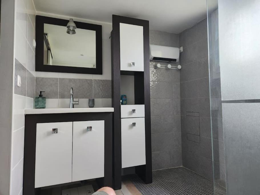 L'Etape Mediterraneenne Logement 4-6 Personnes Avec Parking Prive Sauvian Exterior photo